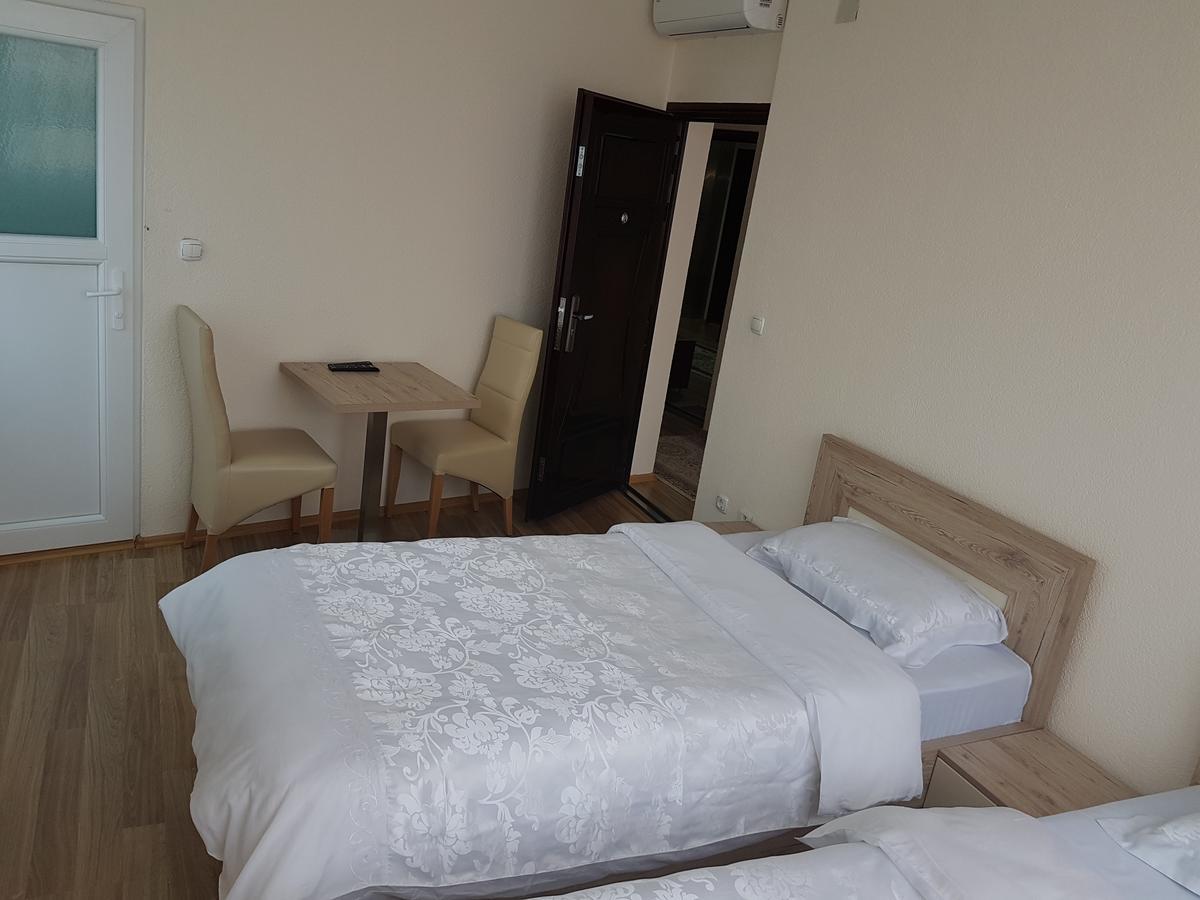 Bolero Hotel Ferizaj Exterior photo